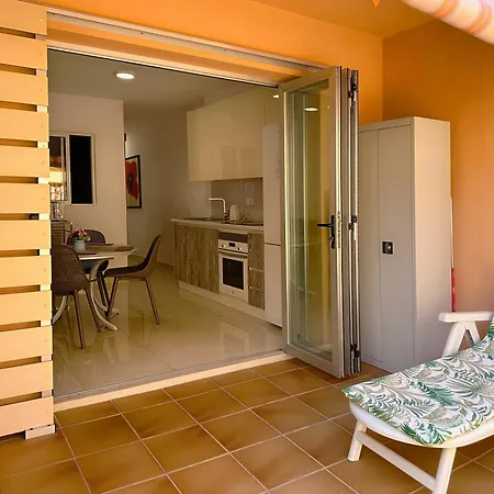 Cristianos Piscina Y Terraza Los Cristianos (Tenerife)